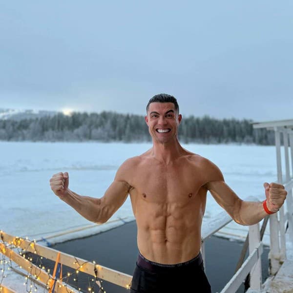 Cristiano Ronaldo strávil s rodinou vianočnú dovolenku v Laponsku.