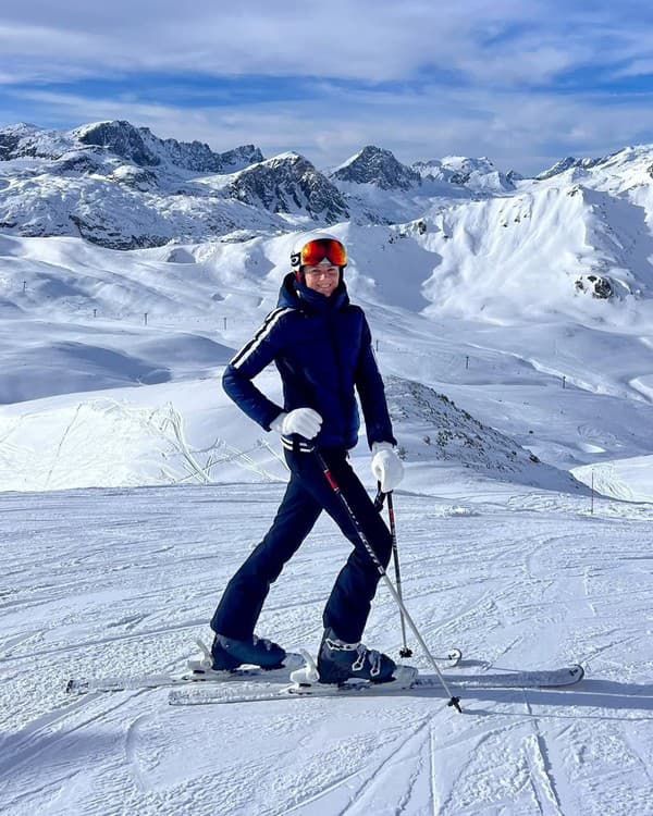 Legendárna slovenská tenistka Daniela Hantuchová si aj sedem rokom po odchode do športového dôchodku užíva život.