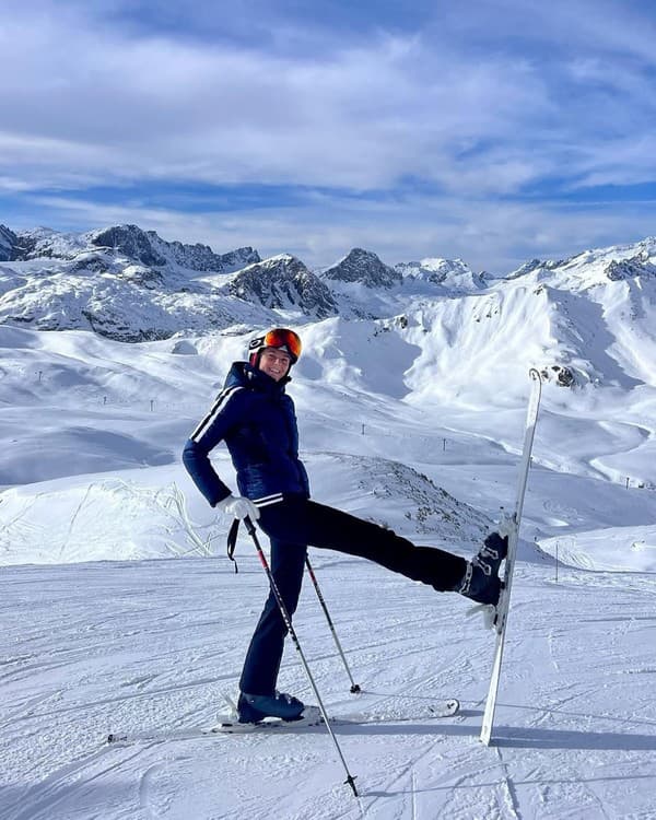 Legendárna slovenská tenistka Daniela Hantuchová si aj sedem rokom po odchode do športového dôchodku užíva život.