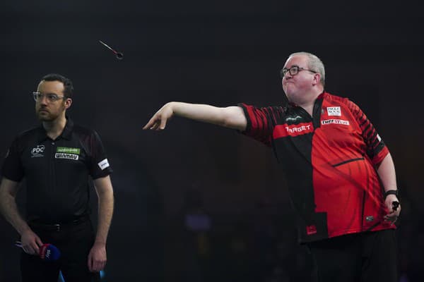 Hviezdny anglický šípkar Stephen Bunting.