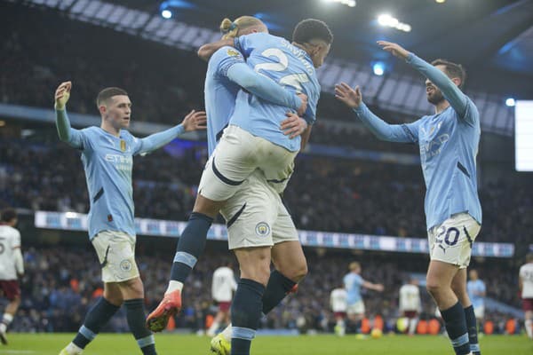 Manchester City zdolal West Ham 4:1, dvojgólový Haaland