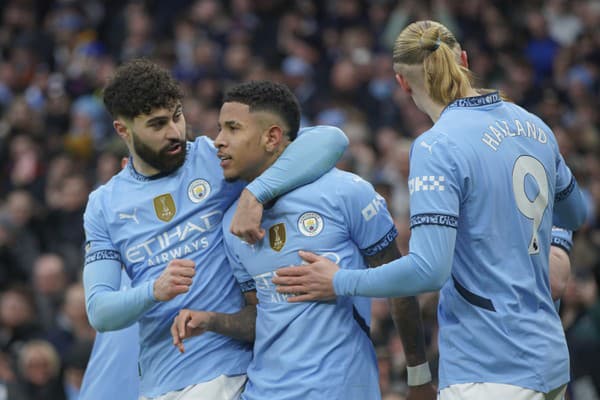 Manchester City zdolal West Ham 4:1, dvojgólový Haaland