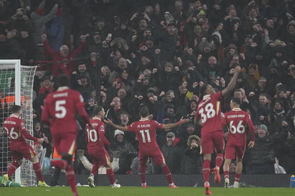 Liverpool FC je aktuálne na čele anglickej Premier League.