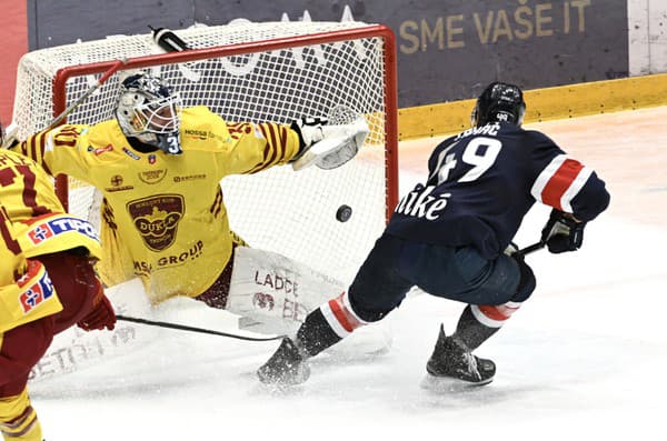 Slovan Bratislava v 35. kole Tipos Extraligy nestačil na Duklu Trenčín.