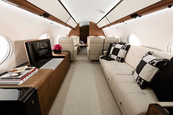 Gulfstream G650 - cena približne 70 miliónov eur.