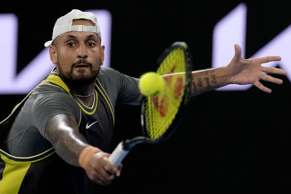 Austrálsky tenista Nick Kyrgios sa v dvojhrách z Australian Open rozlúčil.