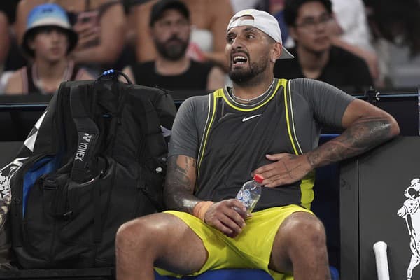 Austrálsky tenista Nick Kyrgios sa v dvojhrách z Australian Open rozlúčil.