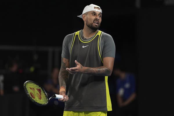 Austrálsky tenista Nick Kyrgios sa v dvojhrách z Australian Open rozlúčil.