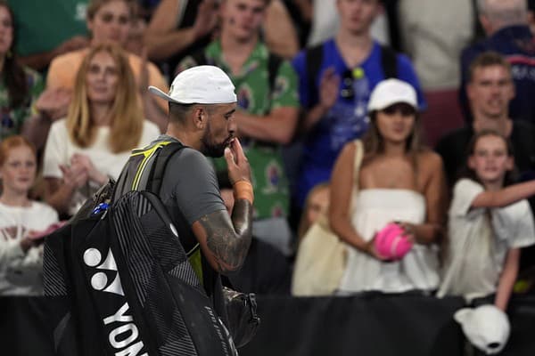 Austrálsky tenista Nick Kyrgios sa v dvojhrách z Australian Open rozlúčil.