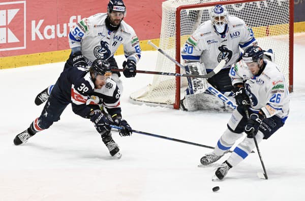 Hokejový Slovan si v 38. kole Tipos extraligy poradil s Popradom.