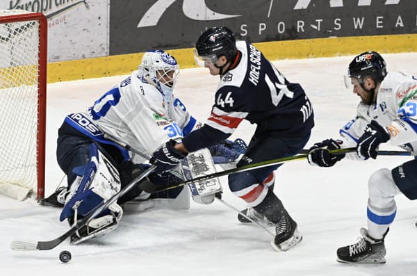 Hokejový Slovan si v 38. kole Tipos extraligy poradil s Popradom.