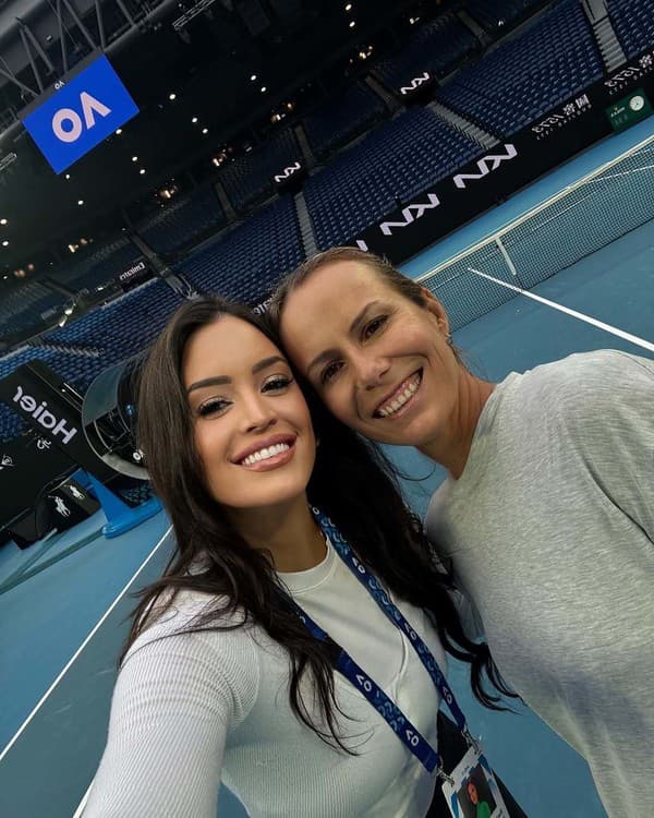 Známa tenisová influencerka Rachel Stuhlmannová na poslednú chvíľu dostala ponuku zúčastniť sa na Australian Open v úlohe trénerky.