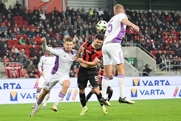 Spomedzi hokejových a futbalových klubov má najväčšie dlhy KFC Komárno.