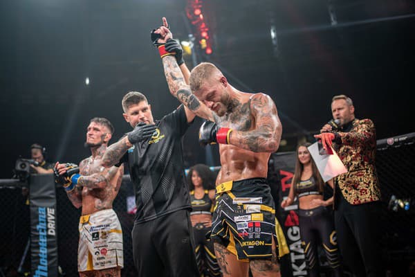 Český bojovník MMA Radek Roušal