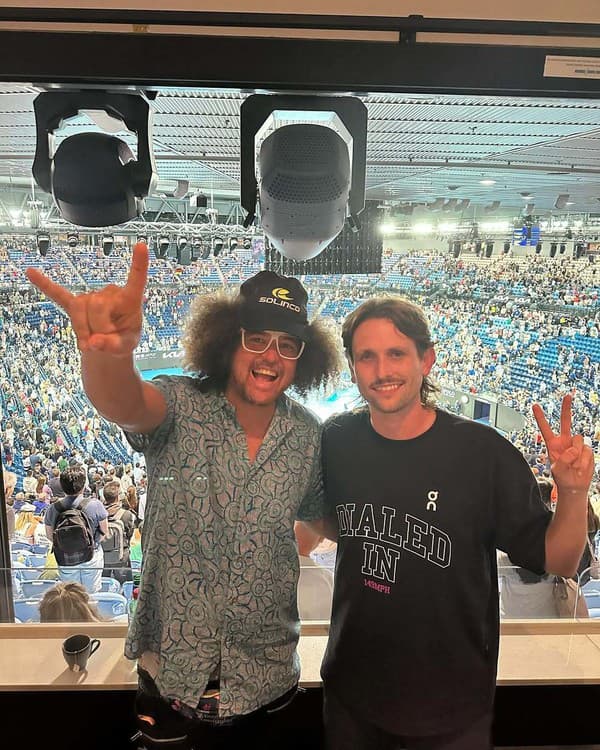 Stefan „Redfoo“ Gordy pravidelne navštevuje tenisové podujatia