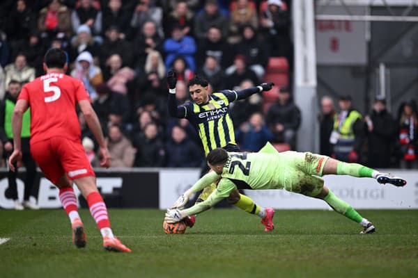 Treťoligový anglický klub Leyton Orient prehral v šestnásťfinále FC Cupu z Manchestrom City 1:2.