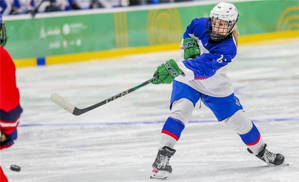 Slovenské hokejistky do 16 rokov zvíťazili na zimnom Európskom olympijskom festivale mládeže (EYOF) nad Švajčiarskom 4:3 po predĺžení.