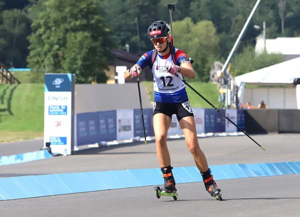 Na snímke slovenská biatlonistka Michaela Straková počas pretekov vo finále šprintu junioriek na 6 km na majstrovstvách sveta v letnom biatlone. 