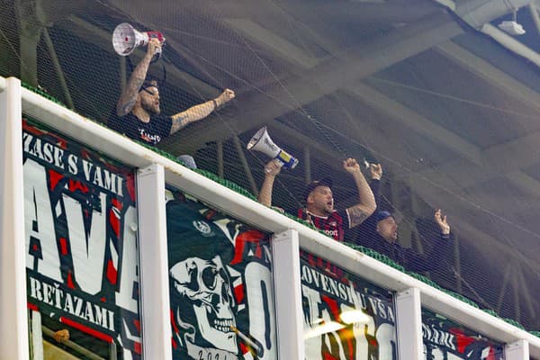 Fanúšikovia na derby Slovan - Trnava