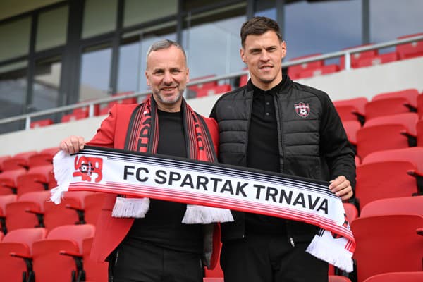 Na snímke nový športový riaditeľ FC Spartak Trnava Martin Škrtel počas tlačovej konferencii.