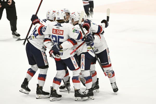 V kvalifikácii o play-off podľahol Slovan Bratislava Zvolenu výsledkom 3:1 na zápasy.