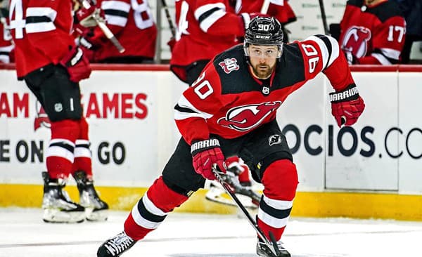 Slovenský útočník Tomáš Tatar v drese New Jersey Devils.