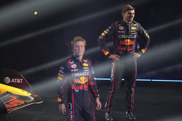 Oracle Red Bull - Max Verstappen a Liam Lawson.