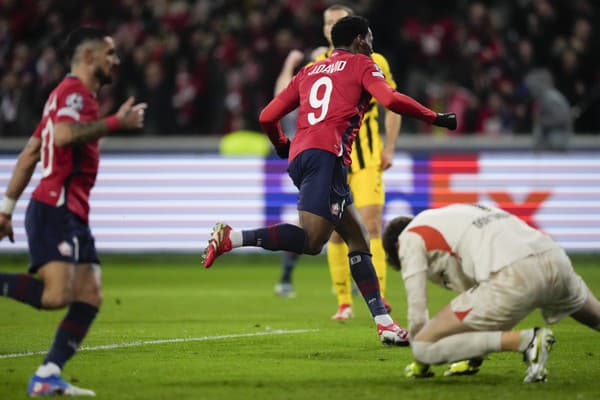 OSC Lille - Borussia Dortmund 1:2 (1:0) / prvý zápas: 1:1, postúpila Borussia Dortmund.
