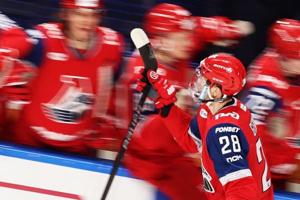 Richard Pánik a Martin Gernát výrazne pomohli Lokomotivu Jaroslavľ k zisku cennej trofeje.