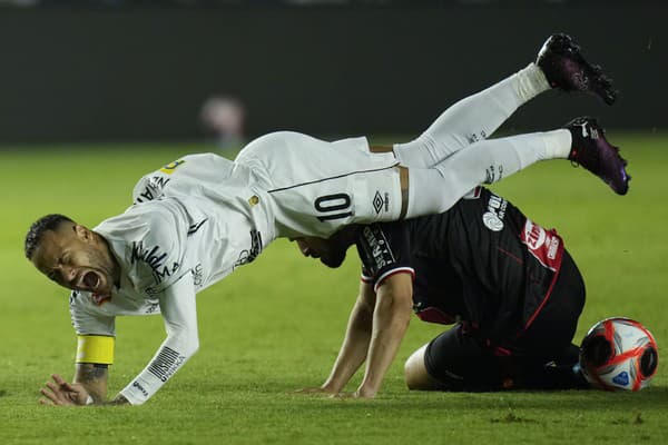 Neymar prežíva v Santos vydarenú seźonu