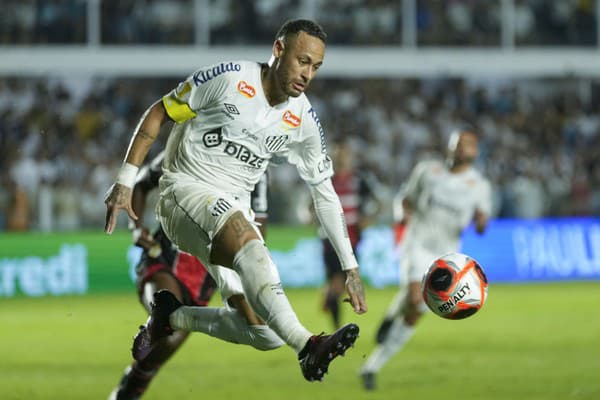 Neymar prežíva v Santos vydarenú seźonu