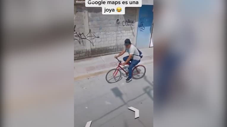 Na mapách Google objavil hotový poklad: Zábery z jednej ulice vás dostanú! Pozorne sledujte cyklistov
