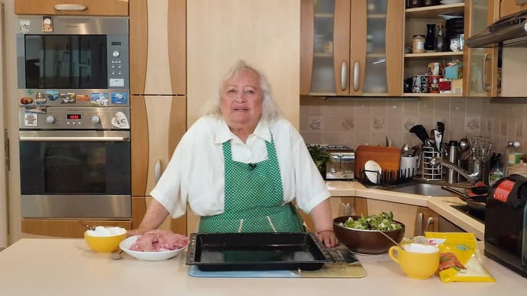 Dnes varí Maja Velšicová: Francúzske rezne a cesnaková polievka