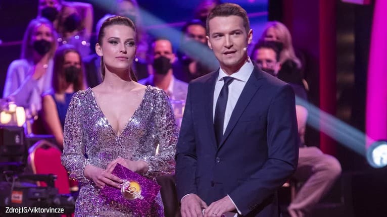 Moderátor Let´s Dance Viktor Vincze priznal to, na čo by iní nemali odvahu: Ako reagovala Adela?