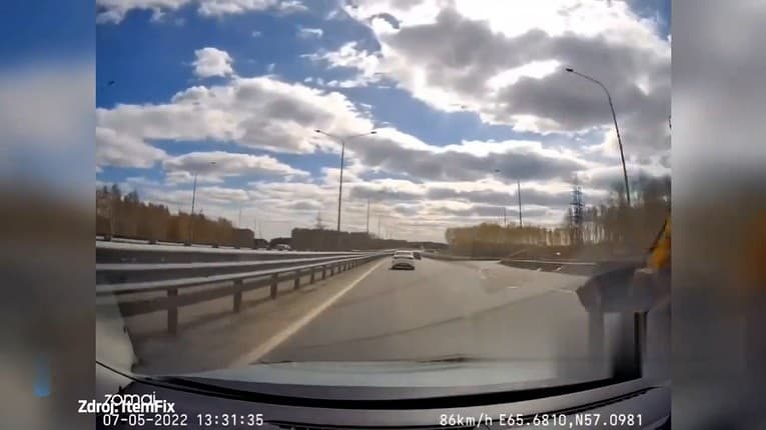 Šialenec na diaľnici ohrozil celú premávku: Toto zažiť na cestách nikde nechcete
