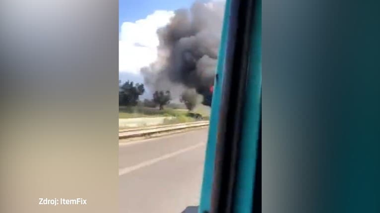Zarážajúci pohľad na odstavený kamión: Domiešavač bol kompletne v plameňoch!