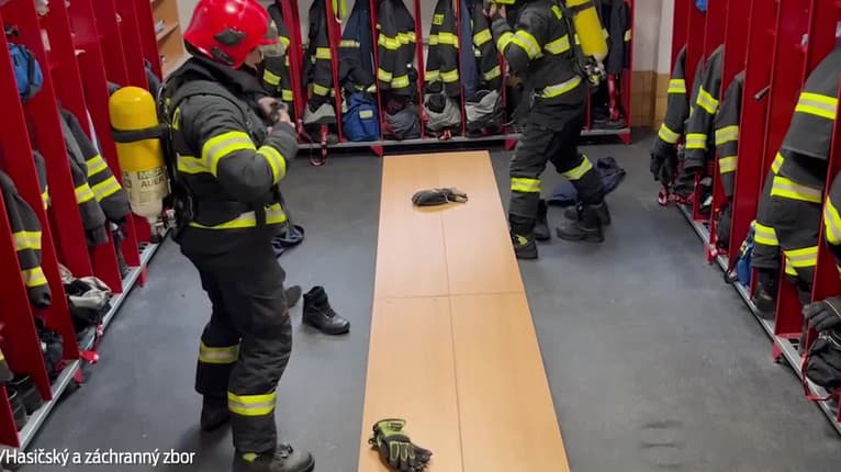 Milá výzva našich hasičov: Odhalili, čo sa deje v šatni pred výjazdom! Ich práca naozaj nie je pre každého