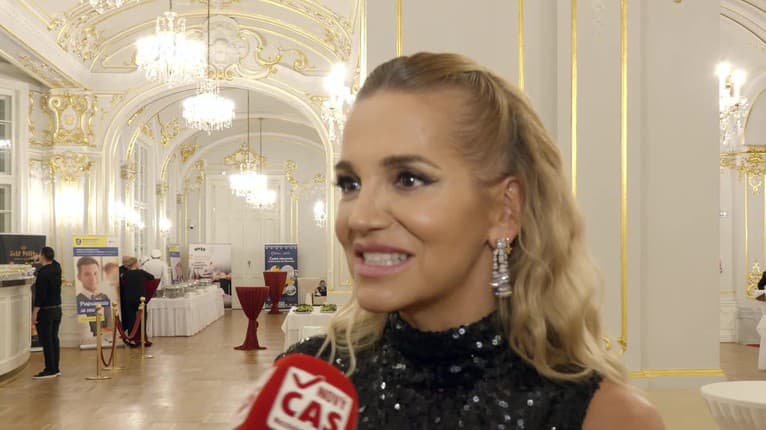 Obrovská pocta pre slovenskú popovú divu: Dara sa teší z prestížnej ceny! Po päťdesiatke jej ide karta