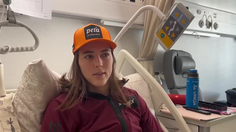 Slovenská olympijská šampiónka v lyžovaní Petra Vlhová sa zotavuje po operácii pravého kolena