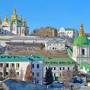 Kyjevsko-pečerská lavra sa nachádza v hlavnom meste Ukrajiny.