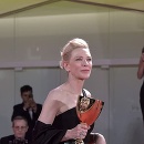 Cate Blanchett v róbe od Louis Vuitton