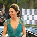 Úchvatné róby zo šatníka Kate Middleton