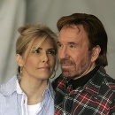 Gena O'Kelley a Chuck Norris