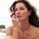 Gisele Bundchen pose pour la nouvelle campagne du bijoutier bresilien Vivara.

