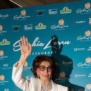 Sophia Loren otvára reštauráciu v Miláne (10. október 2022)
