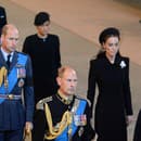 Kráľovská rodina na pohrebe Alžbety II.