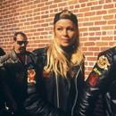 Pamela s Bretom Michaelsom, frontmanom rockovej skupiny Poison (1994)