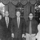 Monika s prezidentom Billom Clintonom, rodičmi a bratom v Bielom dome (1996)