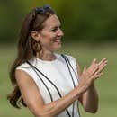 Kate Middleton sa farebnému laku na nechty roky vyhýbala. Teraz prišla zmena! 