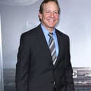 Steve Guttenberg 